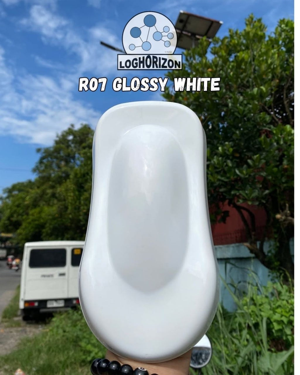 R07	Glossy White
